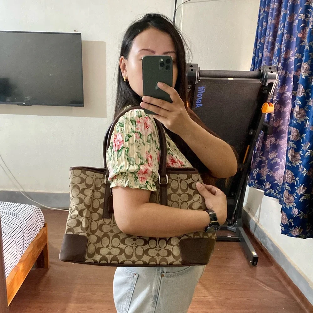 ❌SOLD❌Coach shoulder bag - Picture 6 of 6